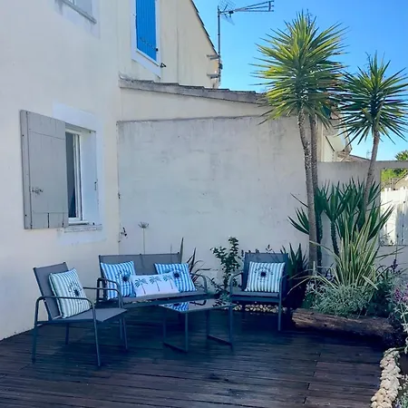 Lune De Sel, Maison 6p Au Coeur D'aigues Mortes *