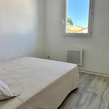 Holiday home Lune De Sel, Maison 6p Au Coeur D'aigues Mortes